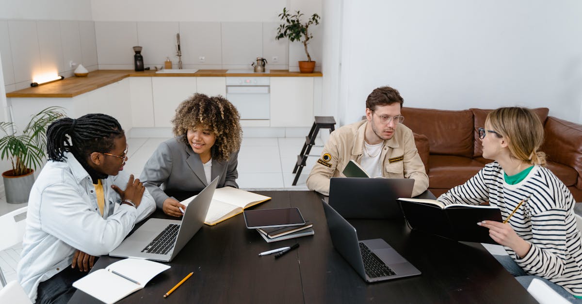 蜂巢互联实名账号:如何为企业发送优质短信